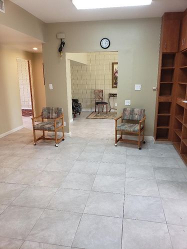 1321 Paradise Ln, Los Banos, CA 93635